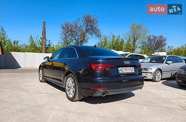 Седан Audi A4 2018 в Кривому Розі