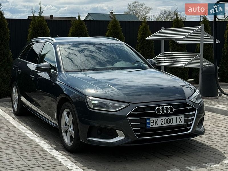 Універсал Audi A4 2020 в Звягелі