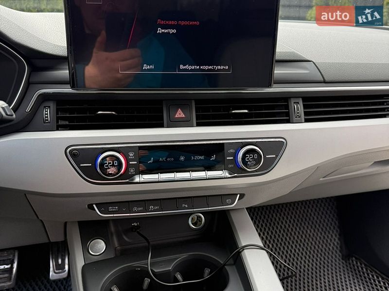 Універсал Audi A4 2020 в Звягелі
