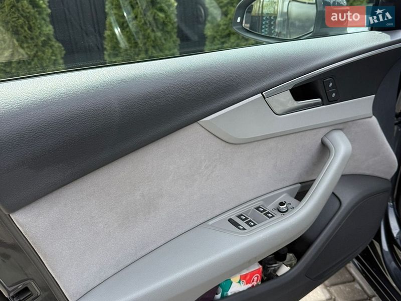 Універсал Audi A4 2020 в Звягелі