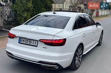 Седан Audi A4 2022 в Житомирі