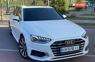 Седан Audi A4 2022 в Житомирі