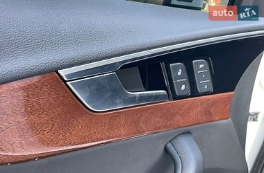 Седан Audi A4 2022 в Житомирі