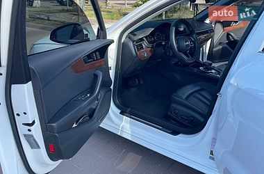 Седан Audi A4 2022 в Житомирі
