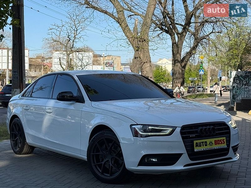 Седан Audi A4 2012 в Миколаєві