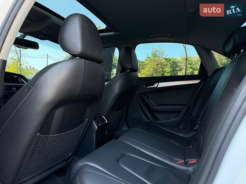 Седан Audi A4 2012 в Миколаєві