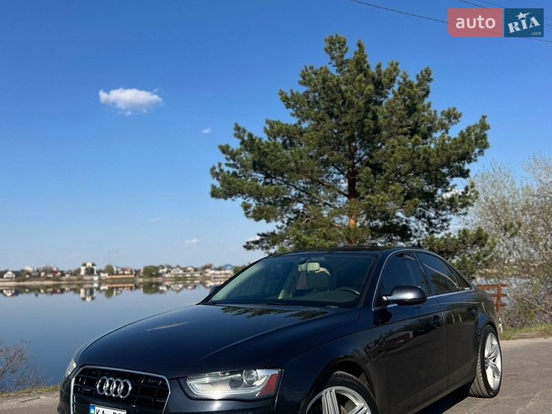 Седан Audi A4 2012 в Киеве