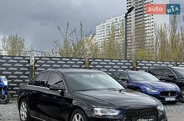 Седан Audi A4 2013 в Киеве