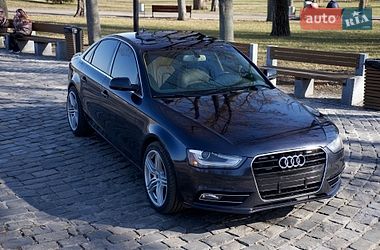 Седан Audi A4 2012 в Киеве