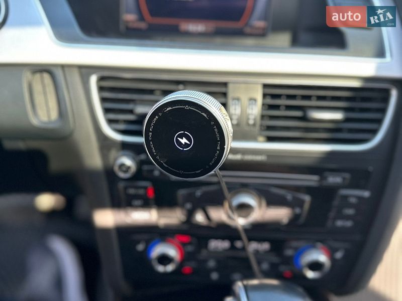 Седан Audi A4 2015 в Киеве