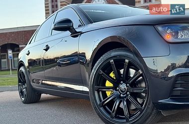 Седан Audi A4 2015 в Киеве