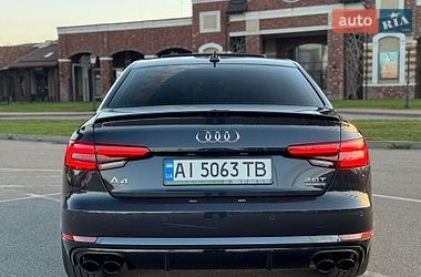 Седан Audi A4 2015 в Киеве