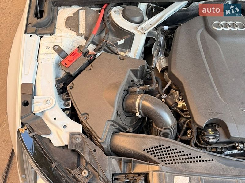 Седан Audi A4 2018 в Кривом Роге