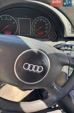 Универсал Audi A4 2003 в Малине