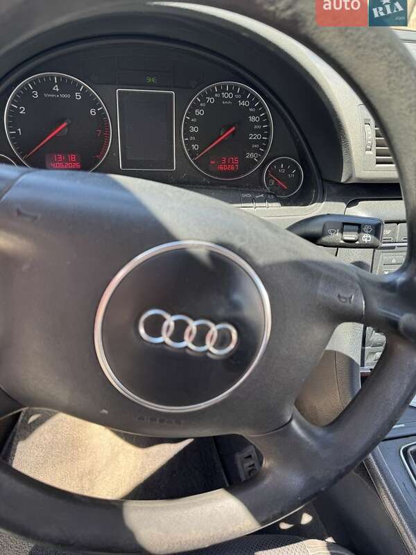 Универсал Audi A4 2003 в Малине