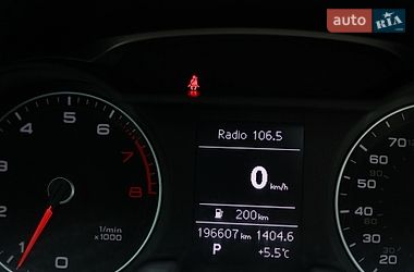Седан Audi A4 2014 в Києві