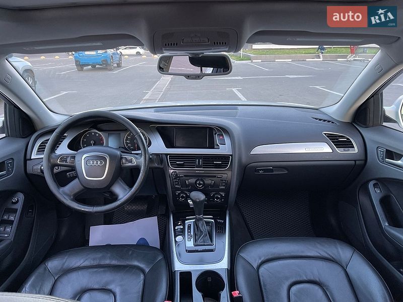 Седан Audi A4 2011 в Одессе
