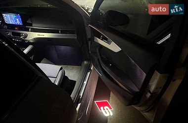 Седан Audi A4 2022 в Киеве