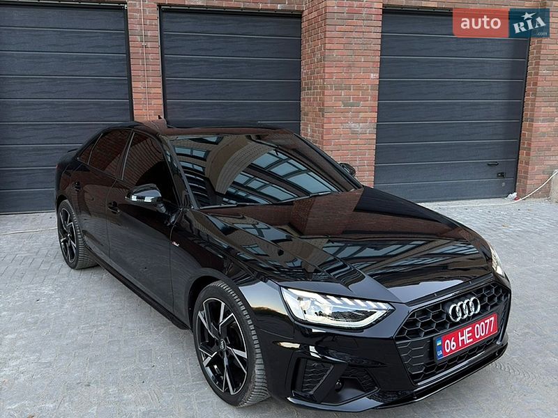 Седан Audi A4 2021 в Житомирі