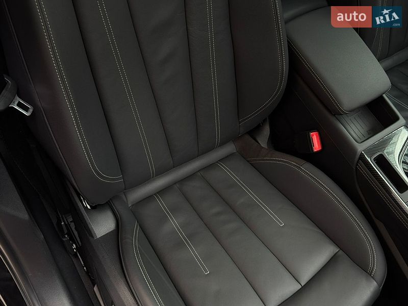 Седан Audi A4 2021 в Житомирі