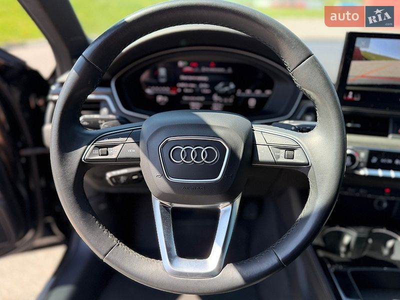 Седан Audi A4 2023 в Києві