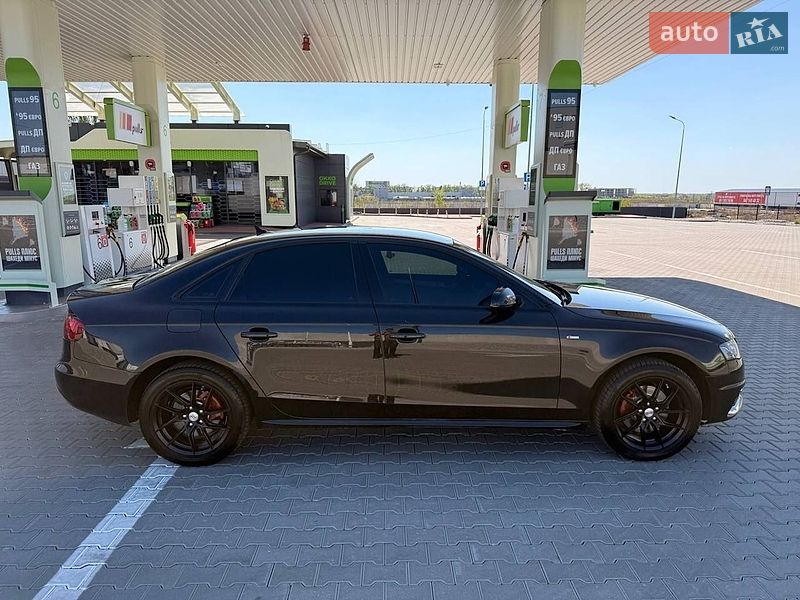 Седан Audi A4 2011 в Киеве