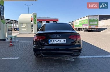 Седан Audi A4 2011 в Киеве