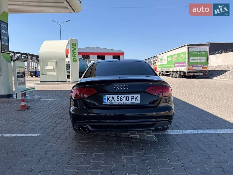 Седан Audi A4 2011 в Киеве