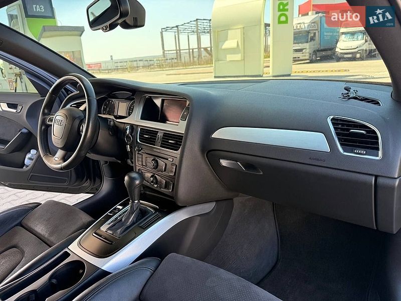 Седан Audi A4 2011 в Киеве