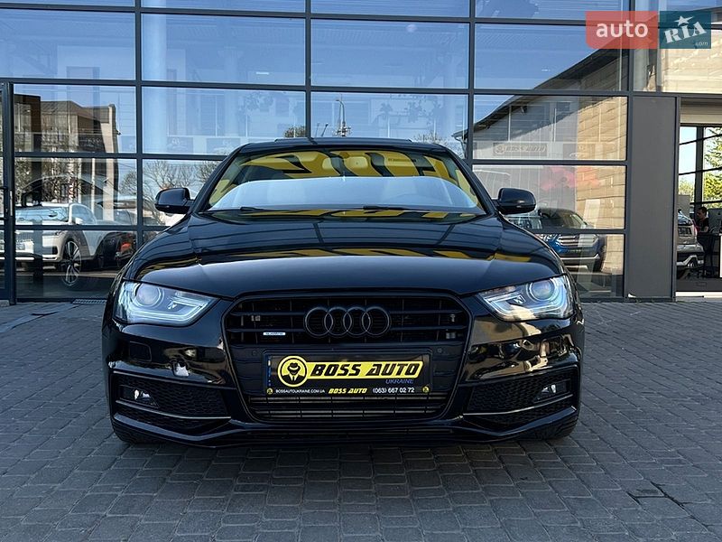 Седан Audi A4 2013 в Ивано-Франковске