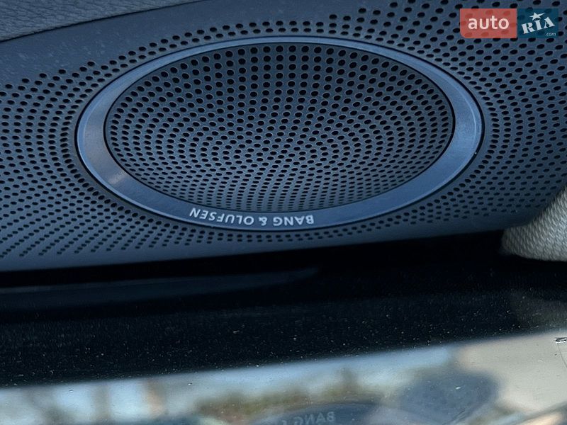 Седан Audi A4 2013 в Ивано-Франковске