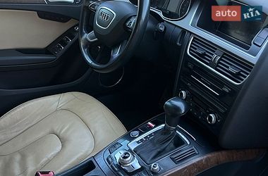 Седан Audi A4 2013 в Ивано-Франковске