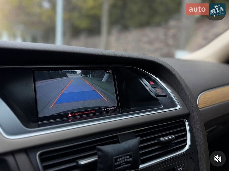 Седан Audi A4 2012 в Николаеве