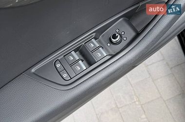Седан Audi A4 2020 в Львові