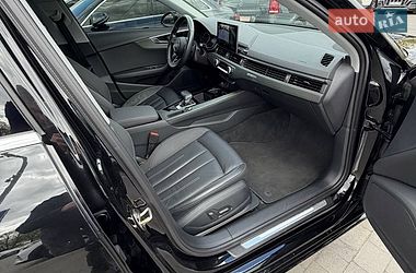 Седан Audi A4 2020 в Львові