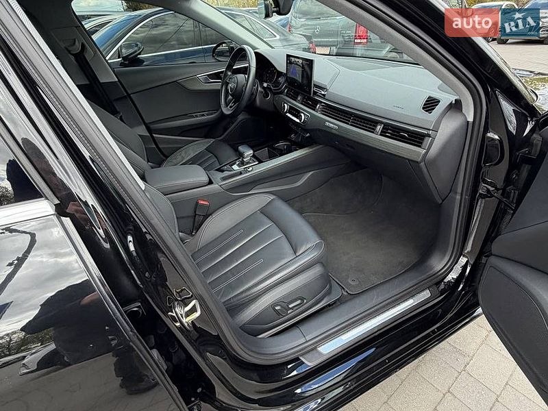 Седан Audi A4 2020 в Львові