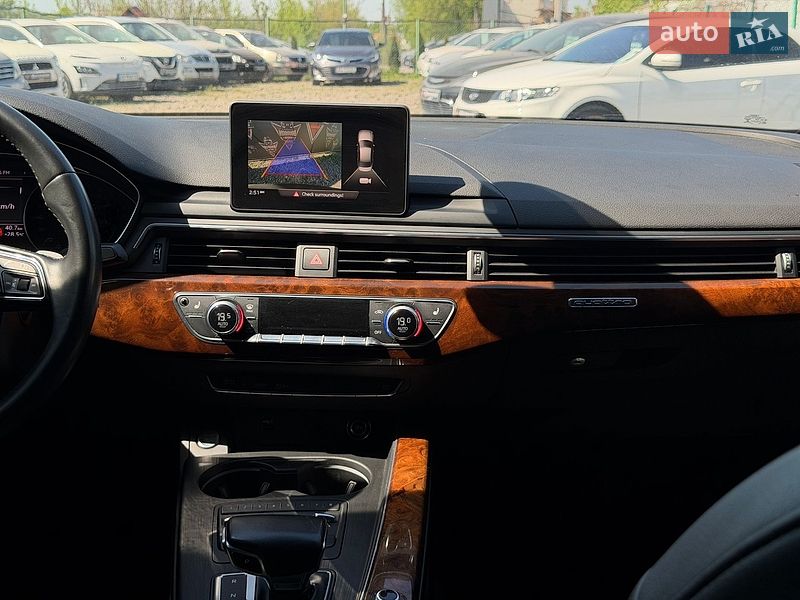 Седан Audi A4 2018 в Виннице