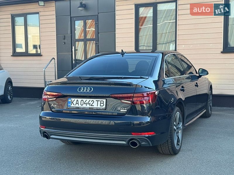 Седан Audi A4 2018 в Киеве