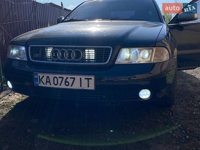 Седан Audi A4 1998 в Нежине