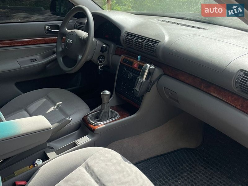 Универсал Audi A4 2000 в Виннице