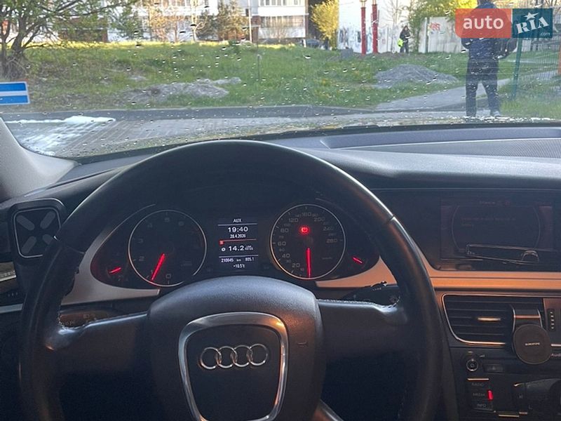 Седан Audi A4 2008 в Львове