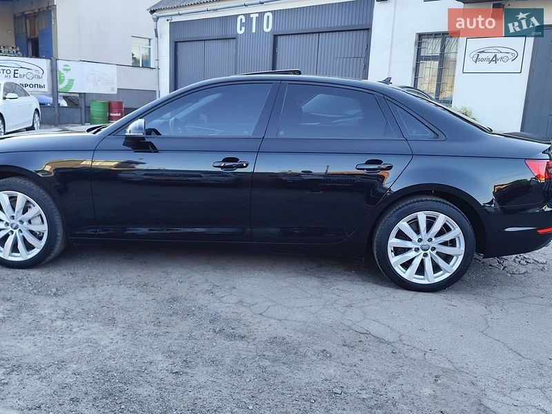 Седан Audi A4 2017 в Чернигове
