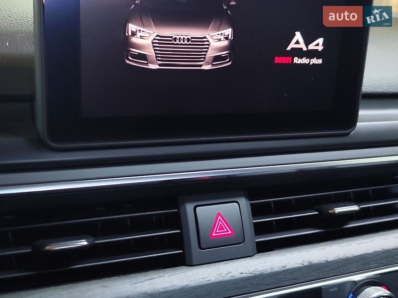 Седан Audi A4 2017 в Чернигове