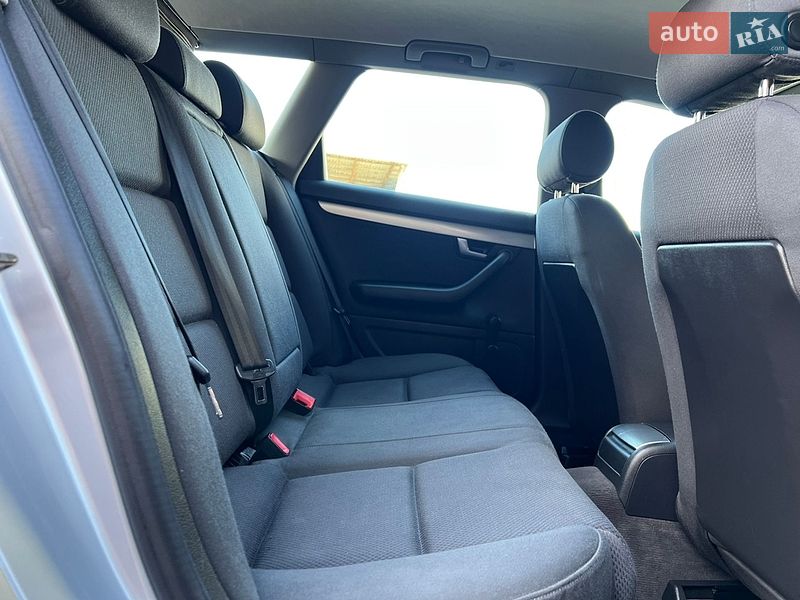 Універсал Audi A4 2004 в Надвірній