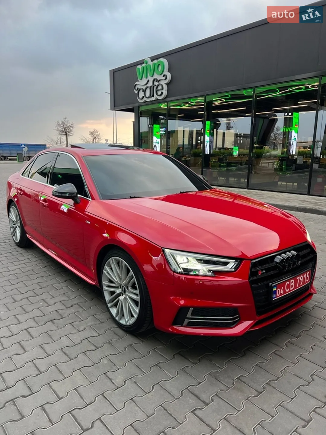 2016 Audi A4 - фото 1