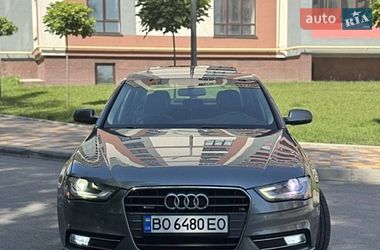 Седан Audi A4 2012 в Львове