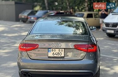 Седан Audi A4 2012 в Львове