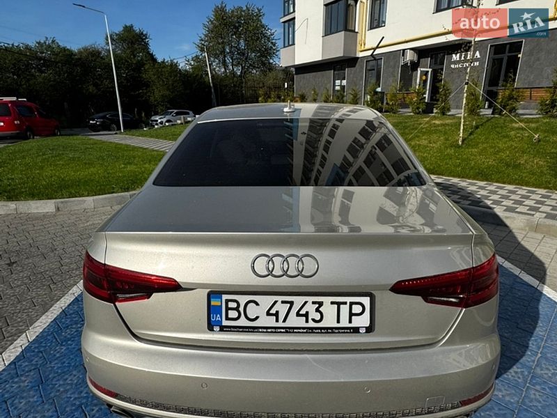 Седан Audi A4 2016 в Львове