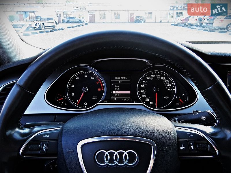 Седан Audi A4 2013 в Черкасах