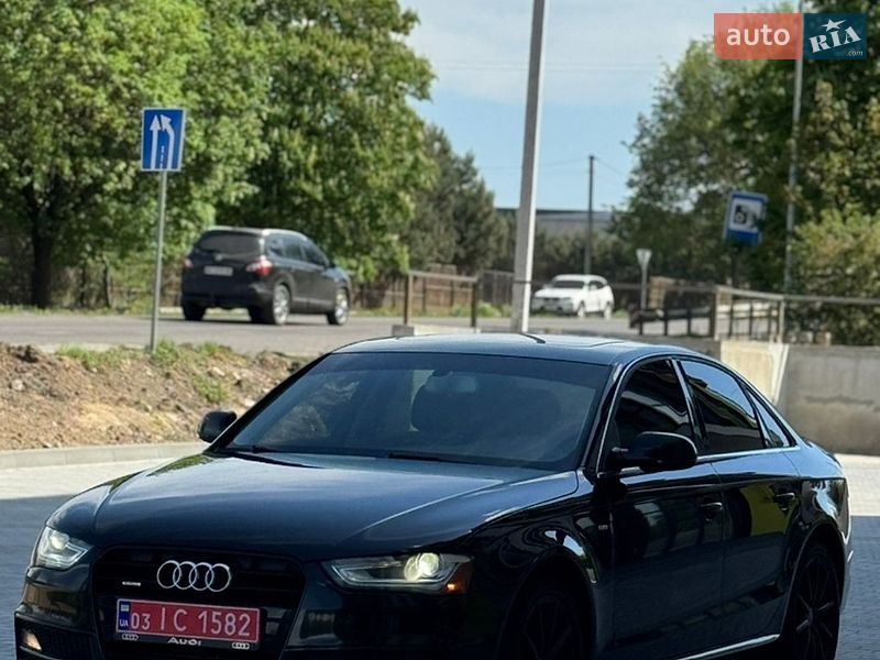 Седан Audi A4 2015 в Луцке